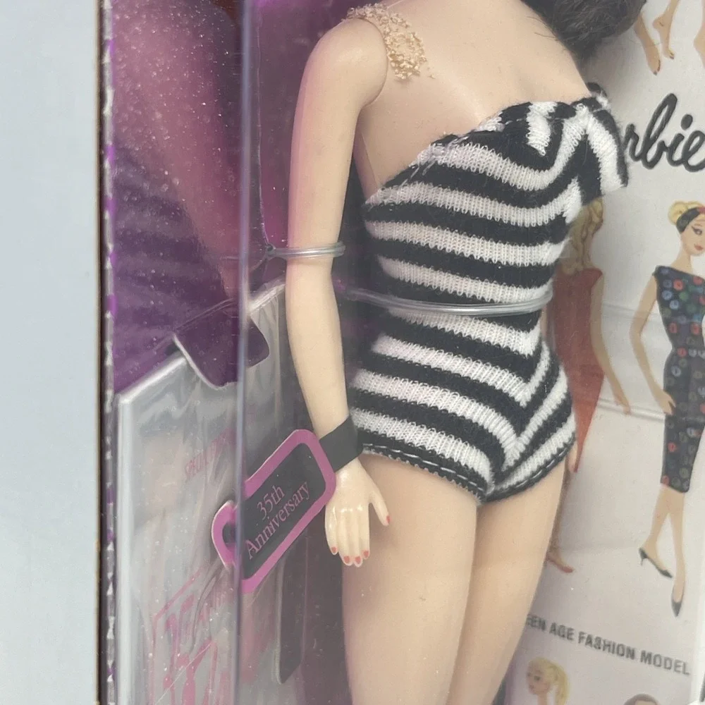 VTG 35th Anniversary 1959 Brunette Barbie Doll & Package Reproduction 93' Mattel